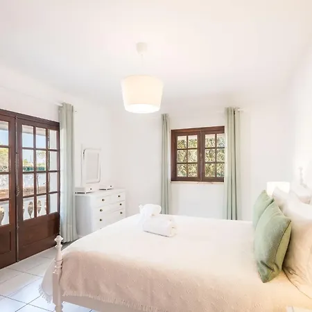 Hébergement de vacances Patroves Ranch - Private Pool & Sea Views