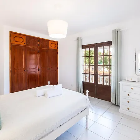 Patroves Ranch - Private Pool & Sea Views אלבופיירה